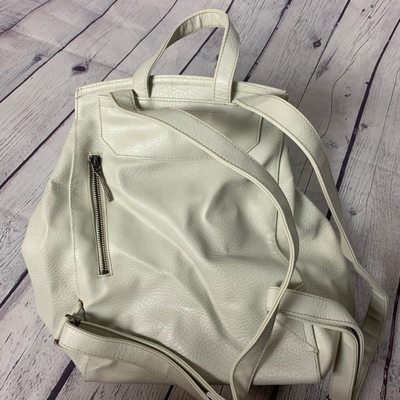 Matt & Nat Backpack - Picture 6 of 6